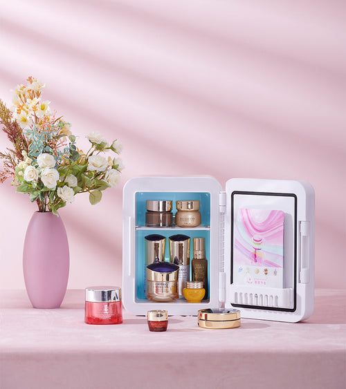 Mini Frigider pentru Cosmetice 4L cu Oglindă și LED, Funcție Răcire și Încălzire, Portabil 220V, Organizare Produse Beauty și Skincare, Alb / Roz