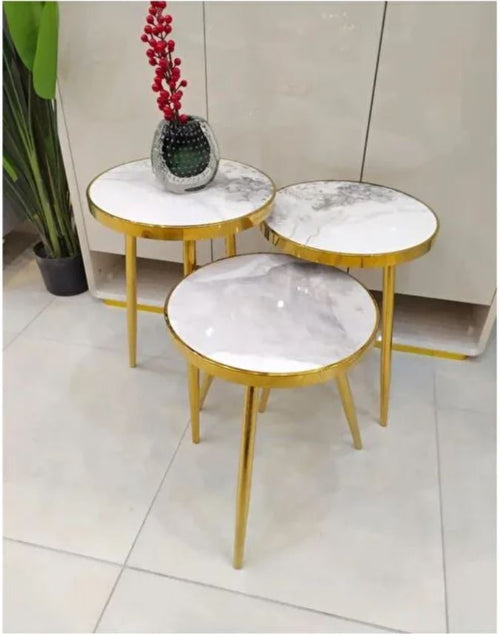 Set 3 Măsuțe de Cafea Tip Nesting, Blat Ceramic cu Efect Marmură și Cadru din Oțel Auriu – Design Modern pentru Living